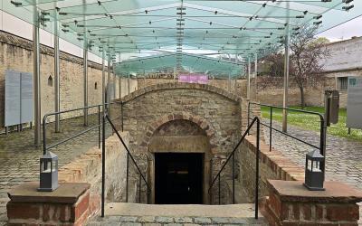 In der Mikwe von Speyer findet Jehudith ihren Frieden mit Gott